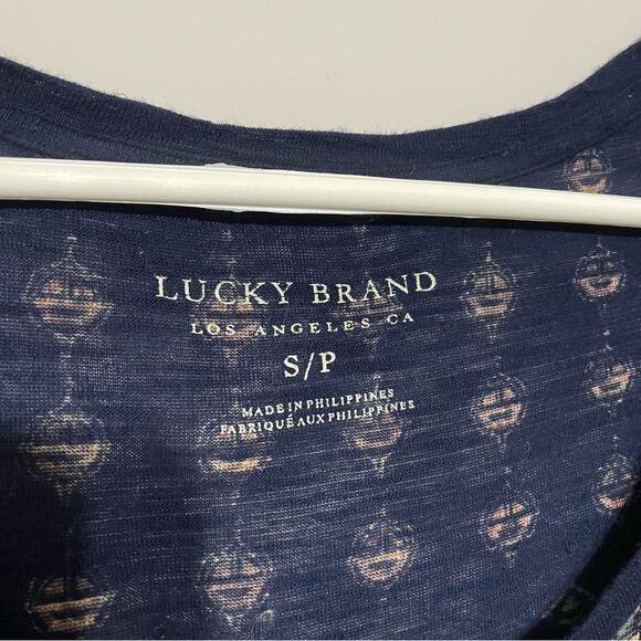 Super Soft Essential Boho Short Sleeve Scoop Neckline Graphic Tee Small - Picture 3 of 9